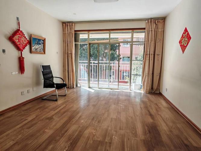 昆风小区小区房屋出售，昆明盘龙昆风小区，3室2厅，报价：61万元