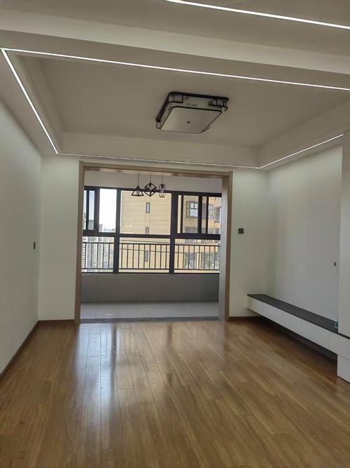 盘龙首创禧悦春城，3室2厅二手房出售,报价：106万元